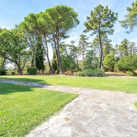 2 Bedroom Lovely Home In Loro Ciuffenna Buitenkant foto