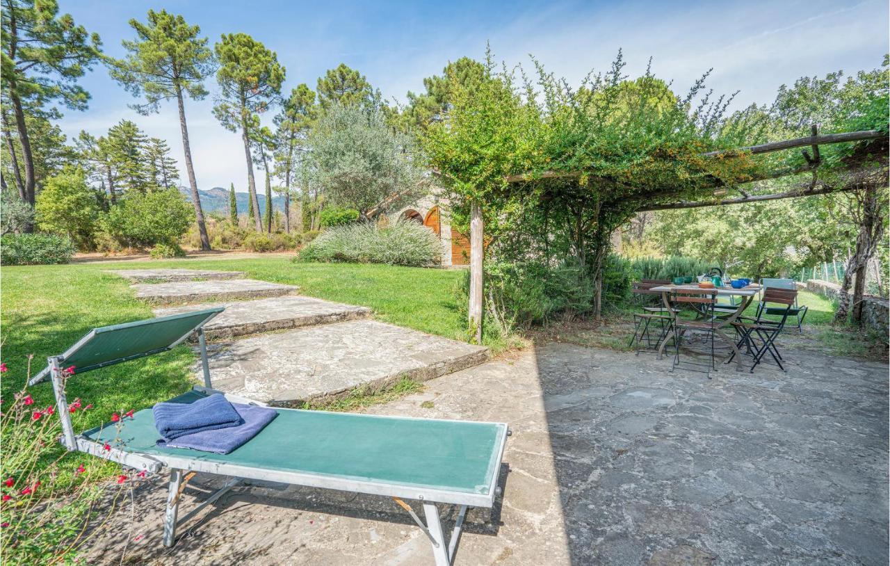 2 Bedroom Lovely Home In Loro Ciuffenna Buitenkant foto