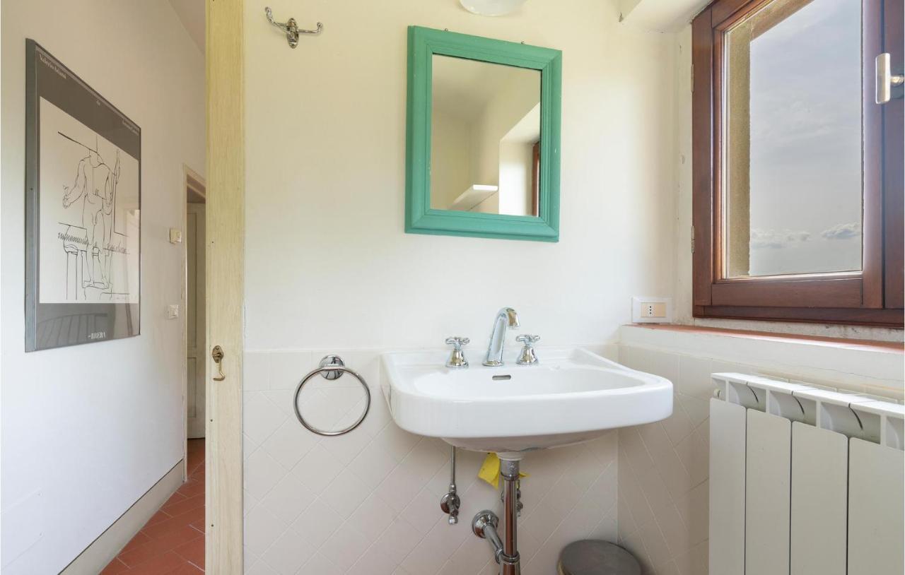 2 Bedroom Lovely Home In Loro Ciuffenna Buitenkant foto