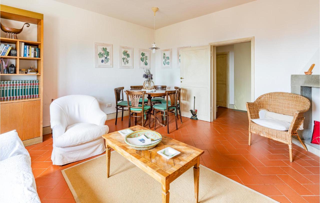 2 Bedroom Lovely Home In Loro Ciuffenna Buitenkant foto